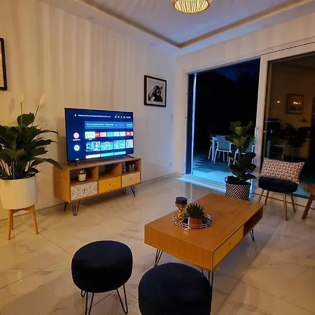 Prestige Neuf Avec Et Ecran De Cinema En Rez De Jardin * Colmar
