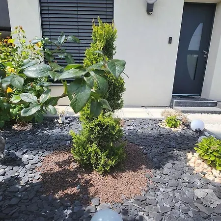 Prestige Neuf Avec Et Ecran De Cinema En Rez De Jardin Apartment