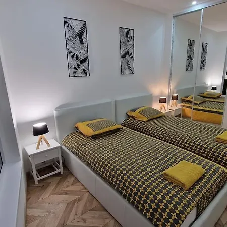 Daire Prestige Neuf Avec Et Ecran De Cinema En Rez De Jardin